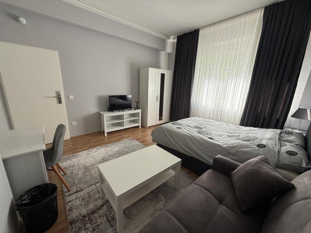 Apartment 1 In Location-primrose